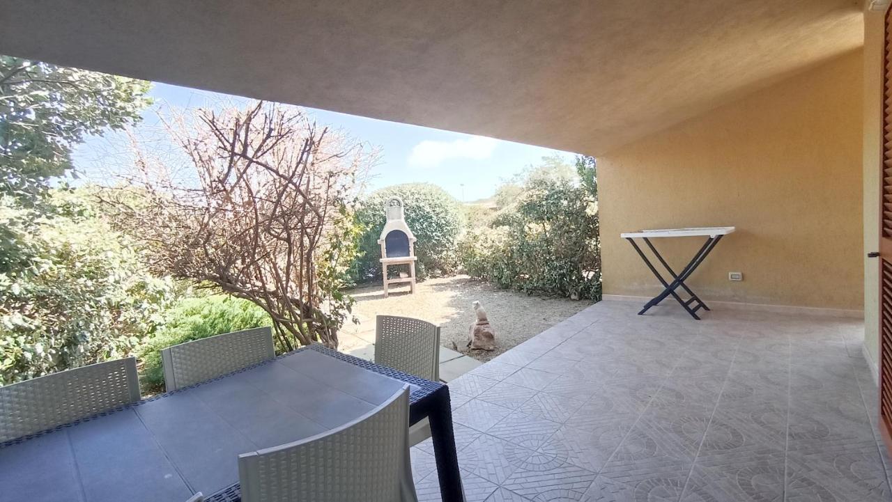 Casa Vacanze Villa Sandrina Costa Paradiso Exterior foto