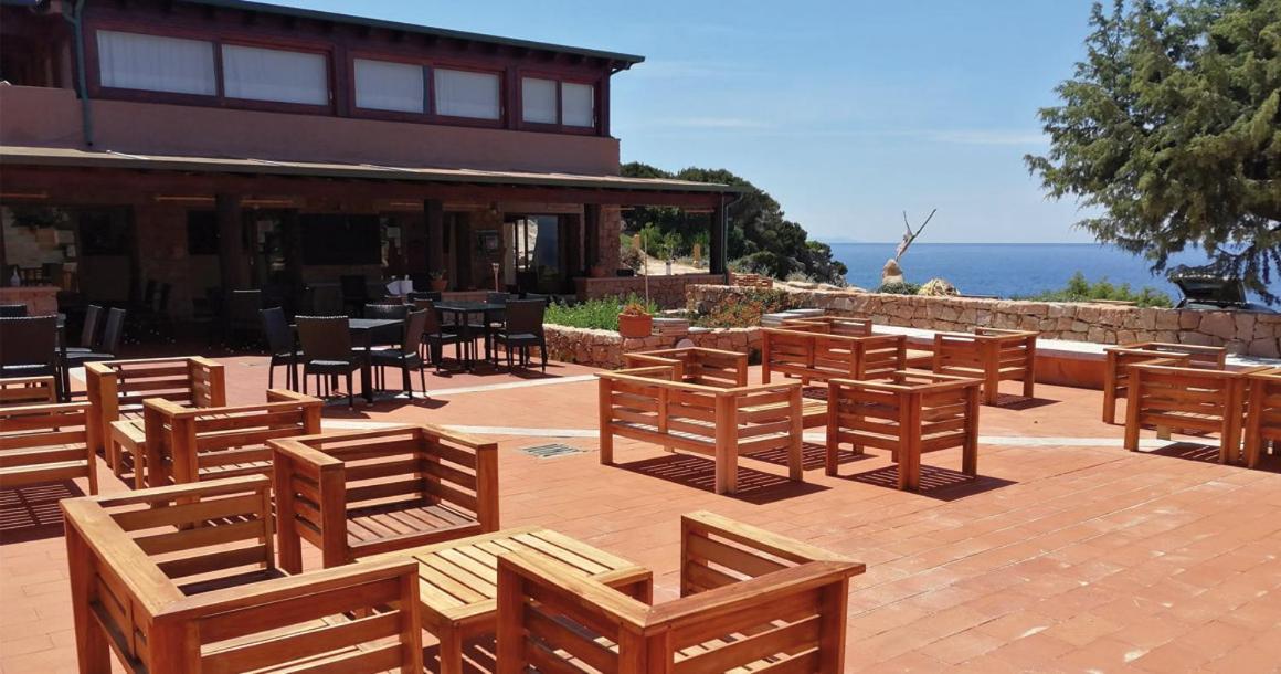Casa Vacanze Villa Sandrina Costa Paradiso Exterior foto