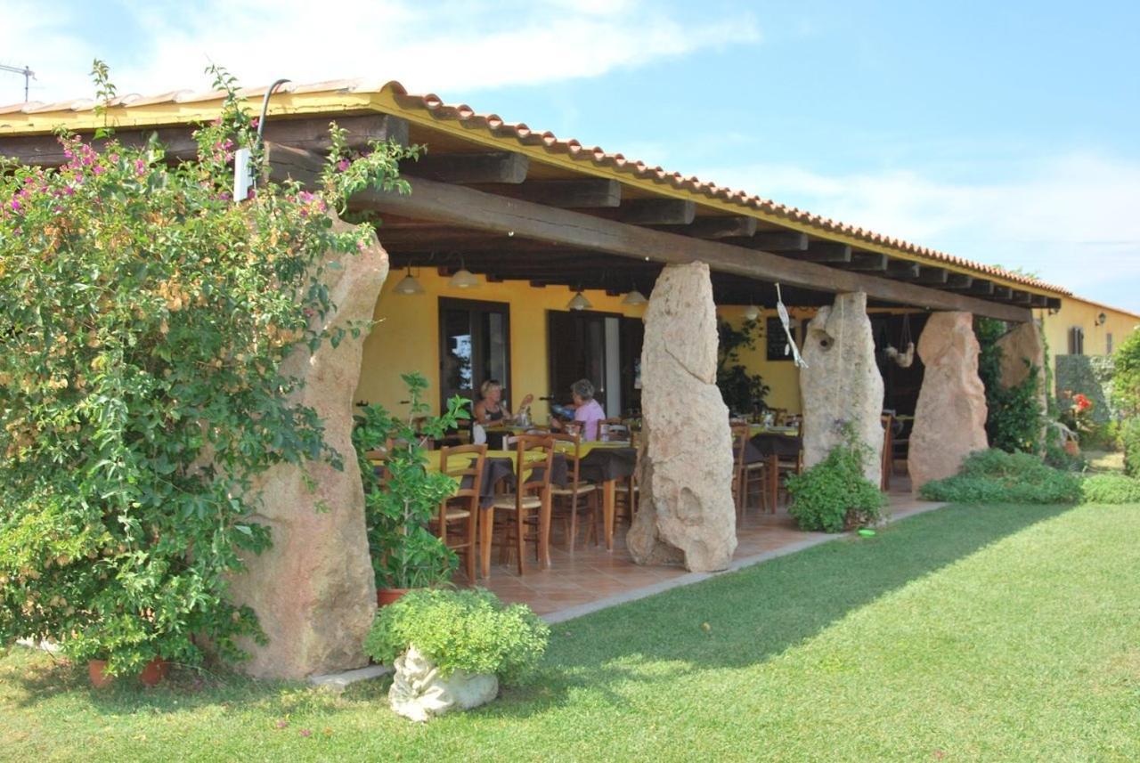 Casa Vacanze Villa Sandrina Costa Paradiso Exterior foto